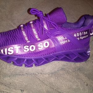 Women's just soso shoes